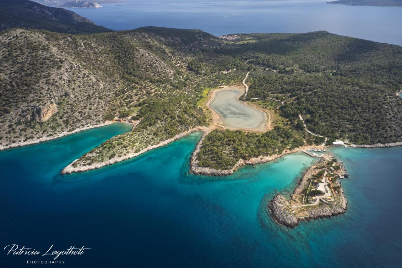 The Milos 3*