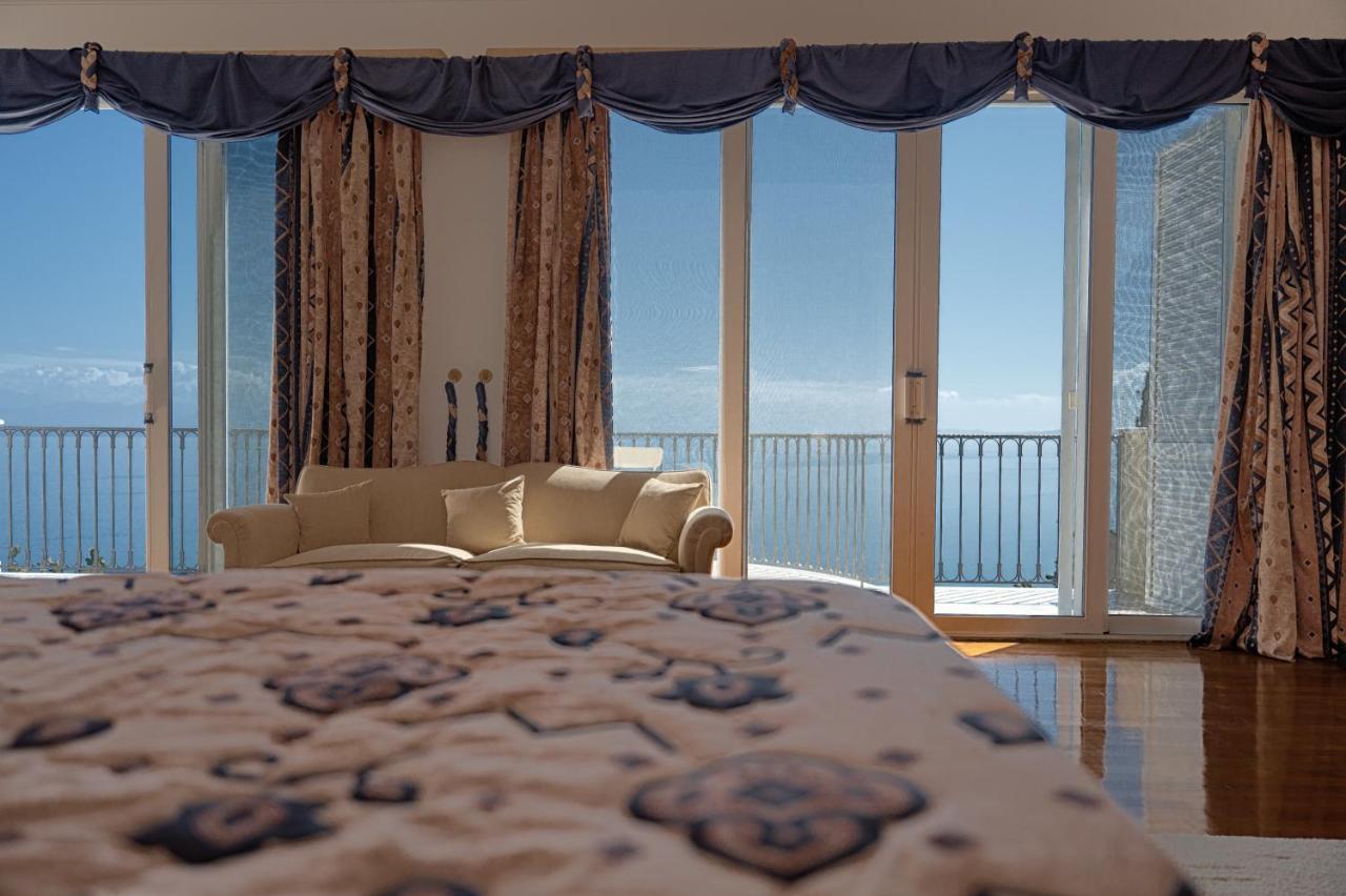 Grosse Sea And Mountains View * Gastouri (Corfu)