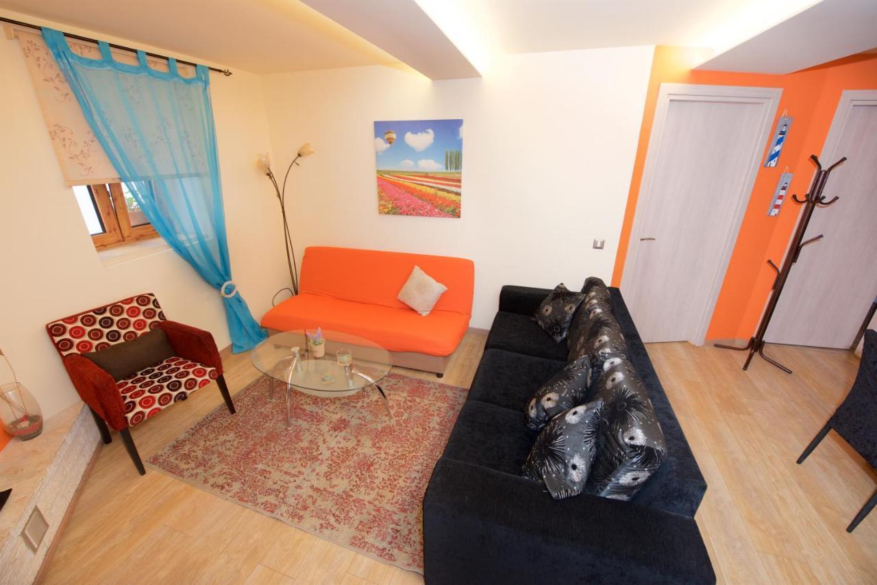 Makrades 2 Apartment *