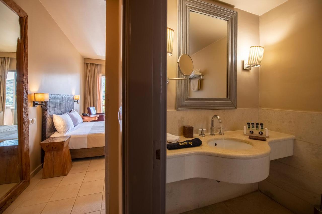 Hotel Aegeon 4*