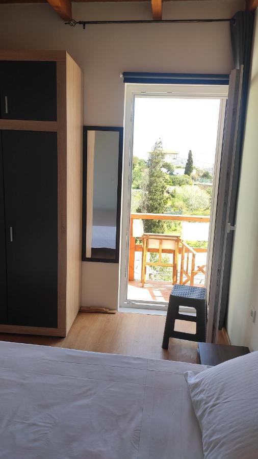 Apartment Tsitsinos Maisonette House