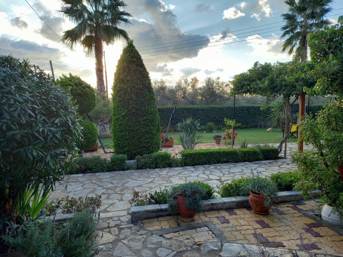 Olives House Holiday home Vromonerion