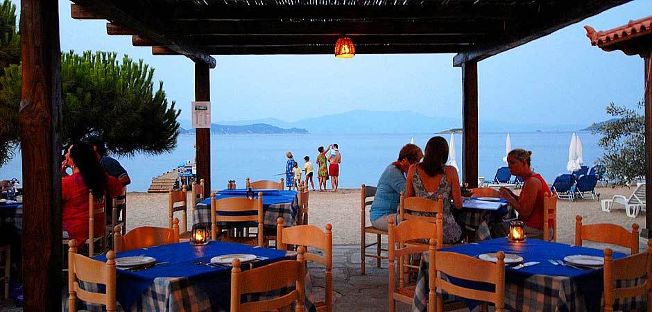 Nostos Village Holiday Hotel 4*
