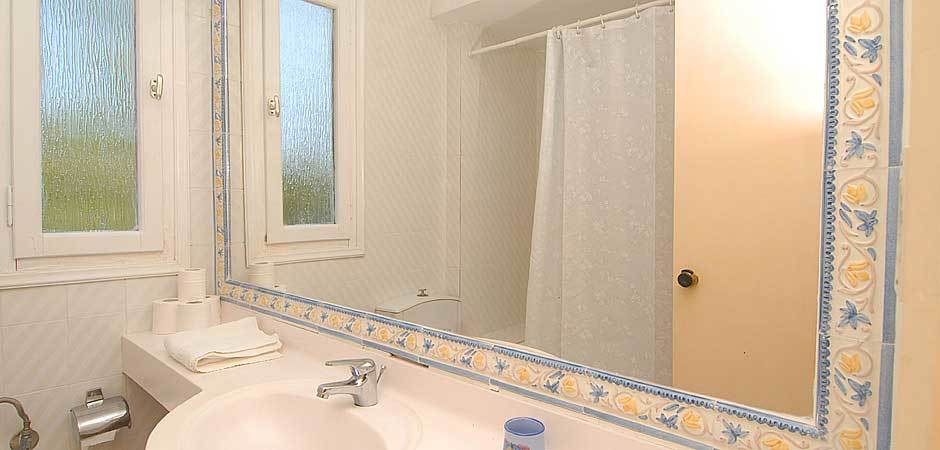 Nostos Village Holiday Hotel 4*