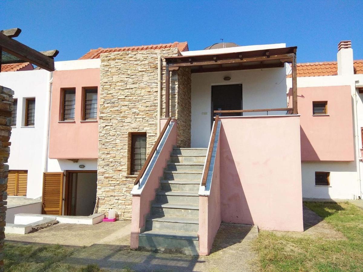 Nautilus Maisonette In Front Of The Sea *