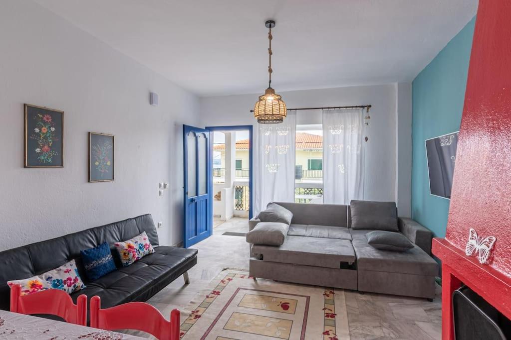 Apartment Cycladic Flat With Sea View And Bbq Grill