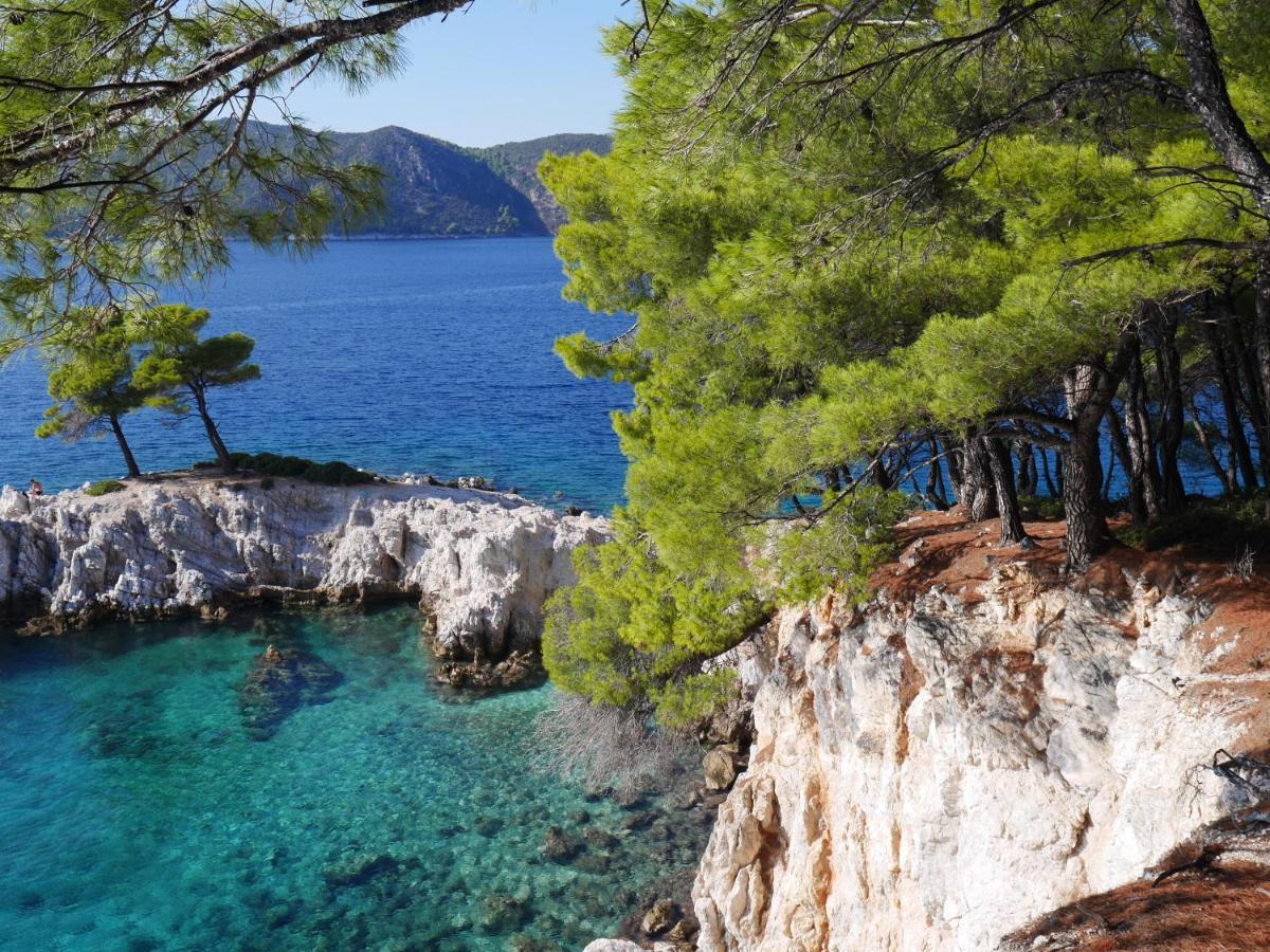 O Pyrgos Panormos (Skopelos)