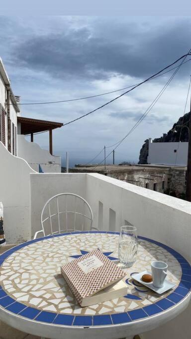 Blue House * Koronos