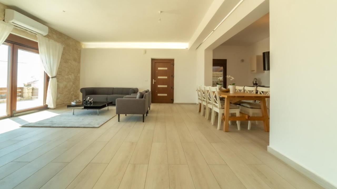 Enchanted Bay House Villa *