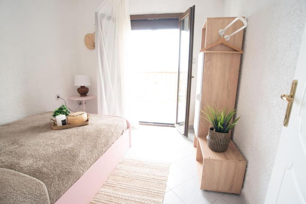 Sea Breeze Paradise Holiday home *