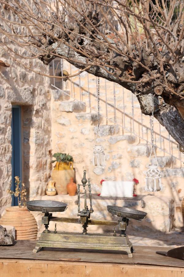 Hotel Lithos Stone