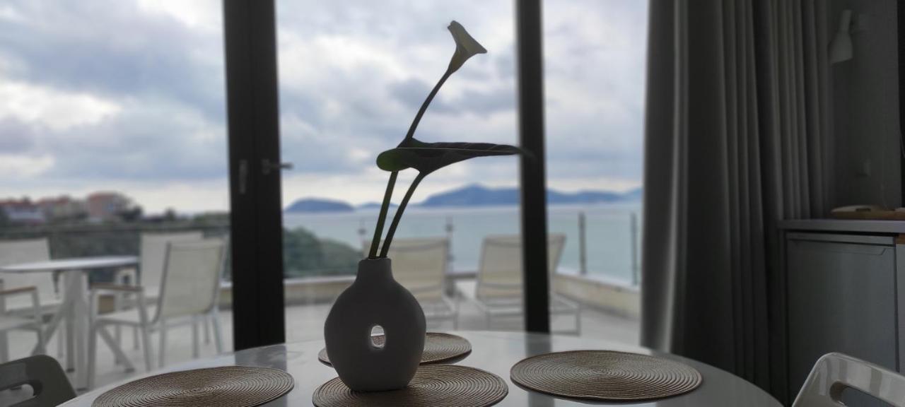 Apartment Feel The Sea