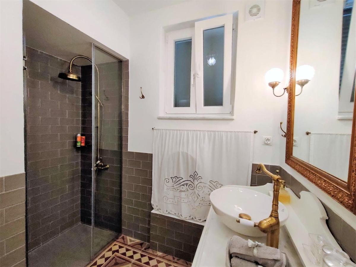 Holiday home Spiti Sea View Neoclassical House In Stenies