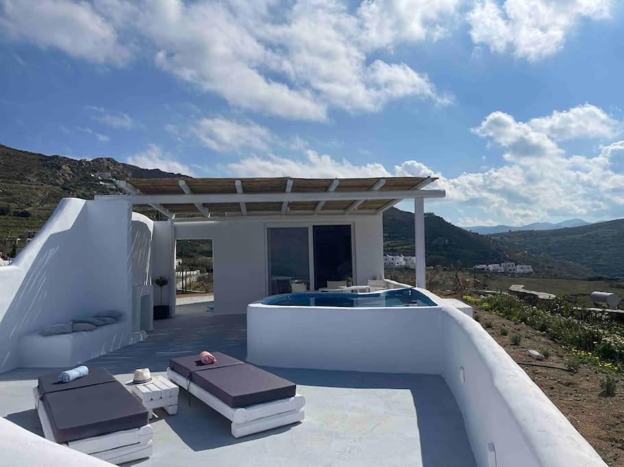 Eye Of Naxos Holiday home