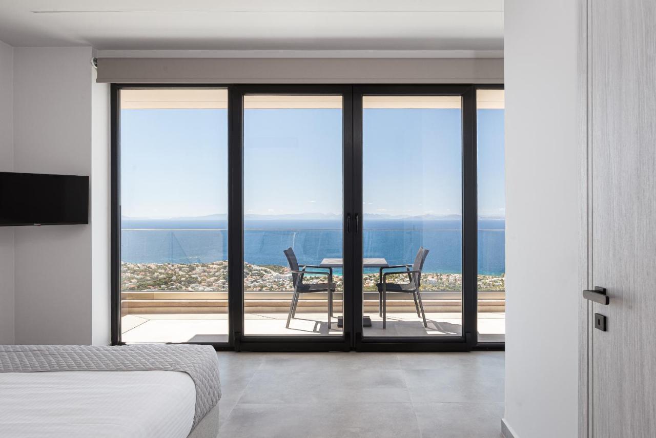 Aparthotel Hills Saronida