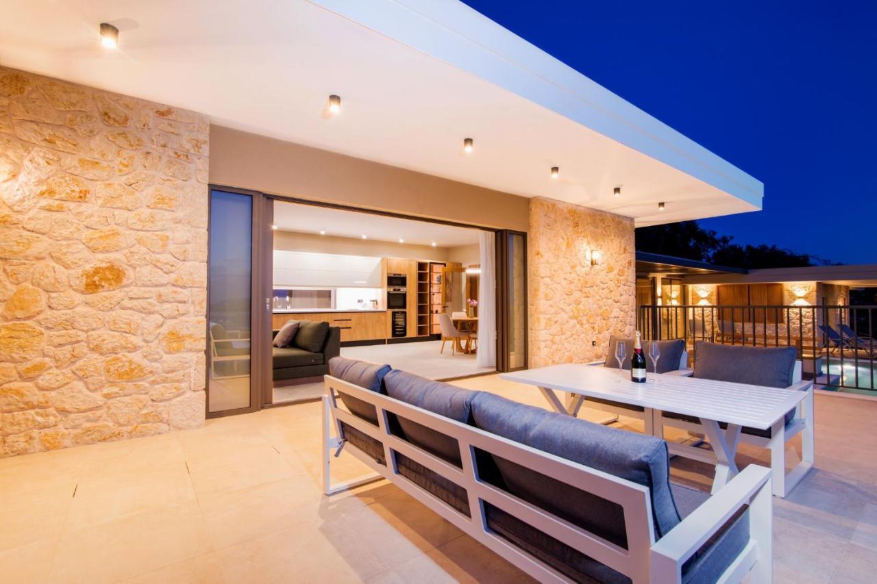Ble Villa