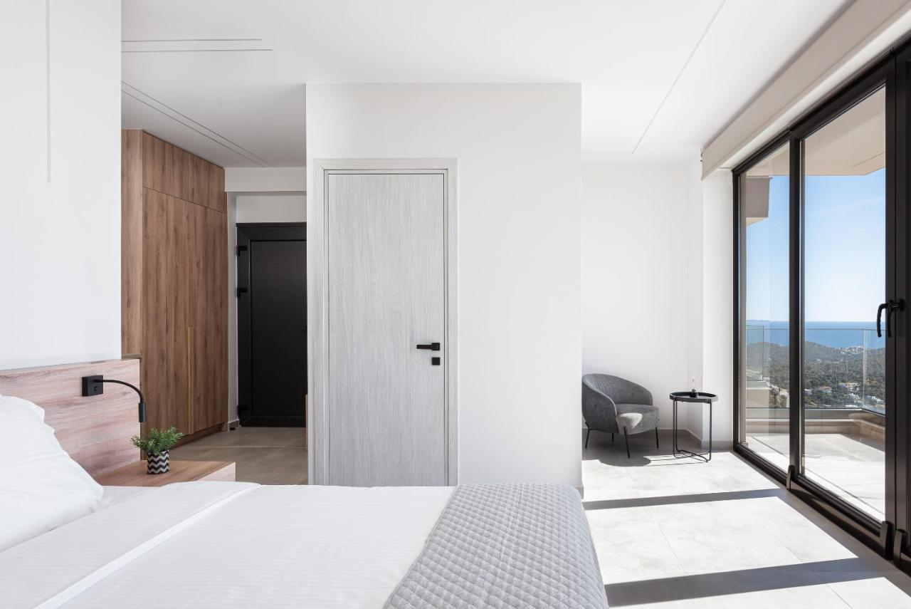 Hills Aparthotel Saronida