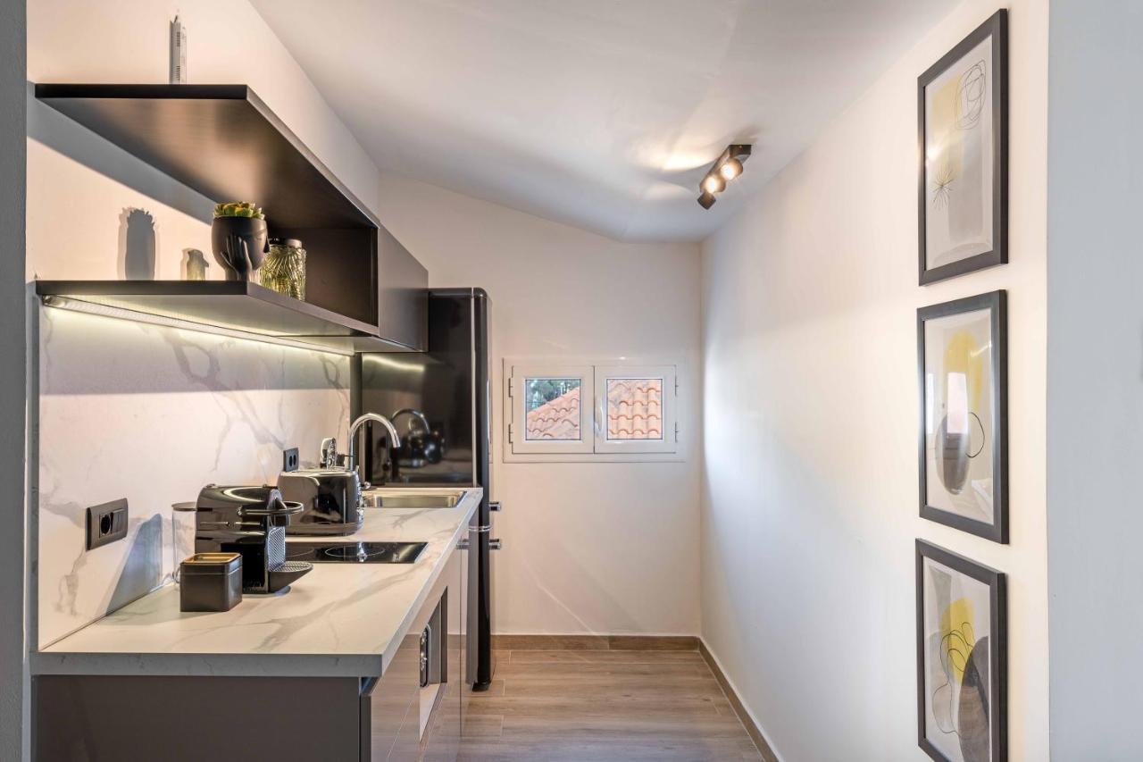 Grouzi Loft Apartment