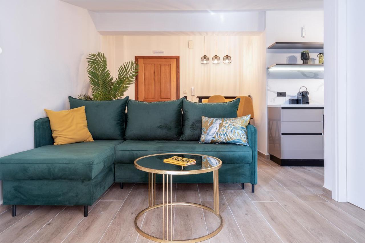 Grouzi Loft Apartment
