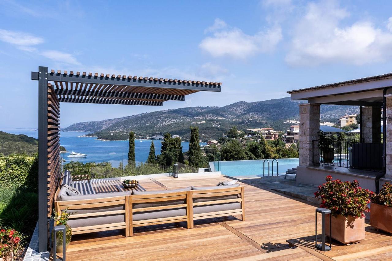 Luxurious 4 Bedroom Xris With Infinity Pool And Access Sivota (Epirus)