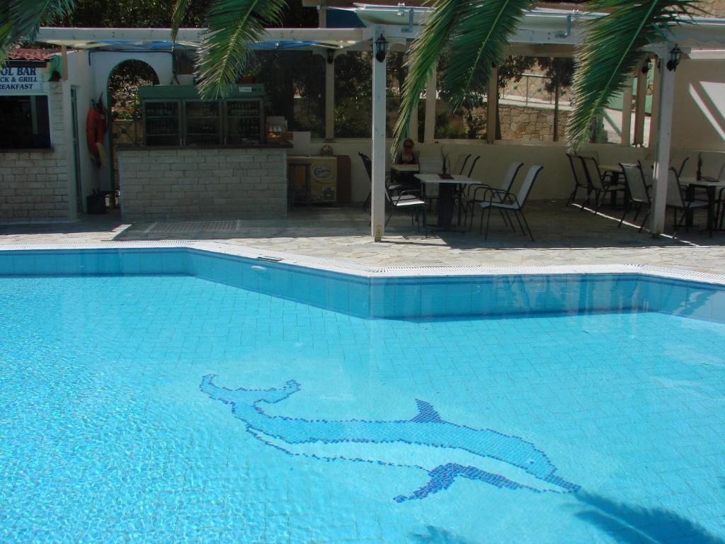 Neos Ikaros Hotel