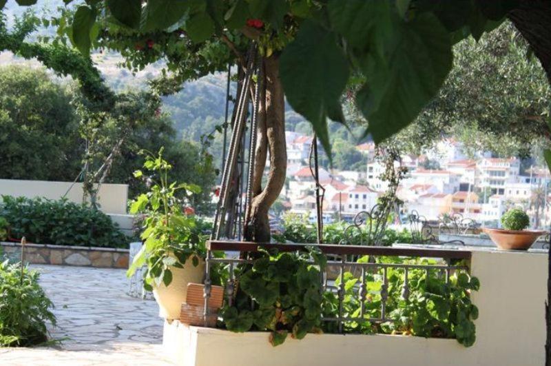 Ballas Apartment Agia Efimia