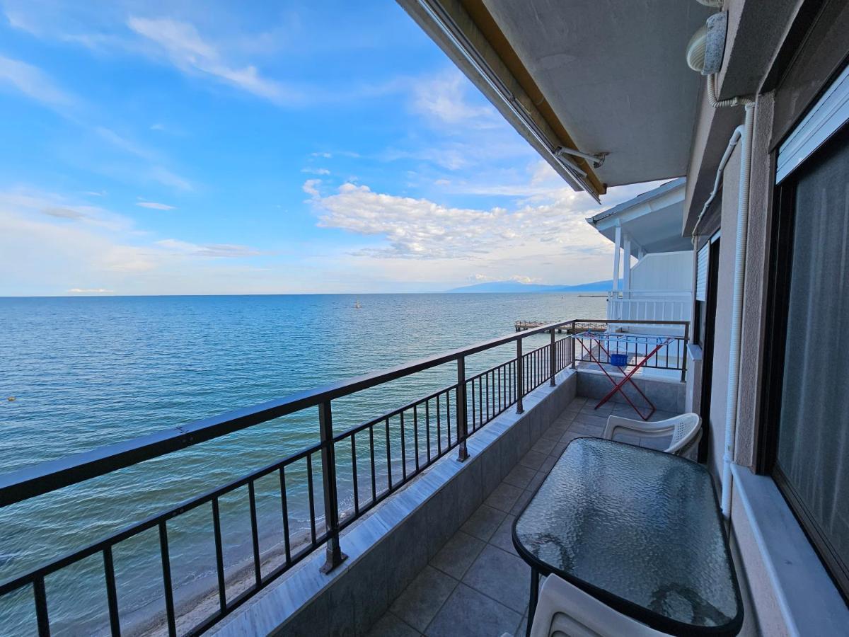 Apartment Studio Just On The Beach *