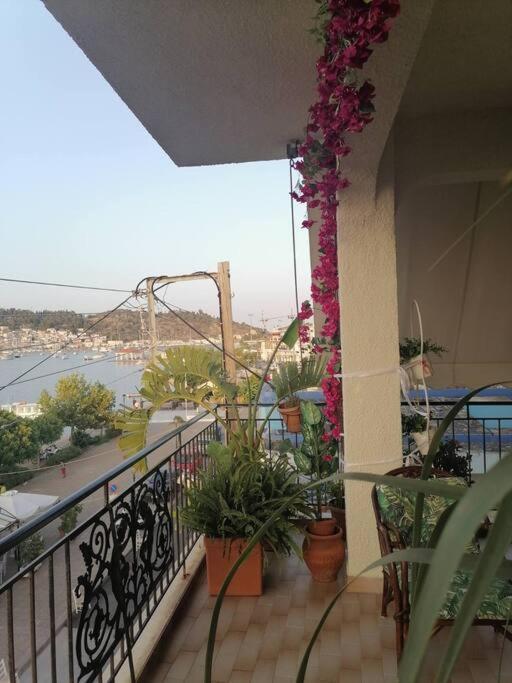 Suiteviewporos Galatas (Poros)