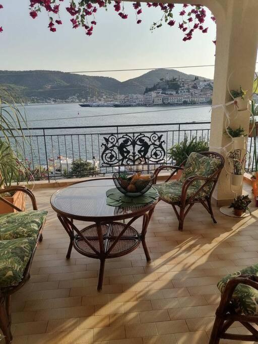 Suiteviewporos Galatas (Poros)