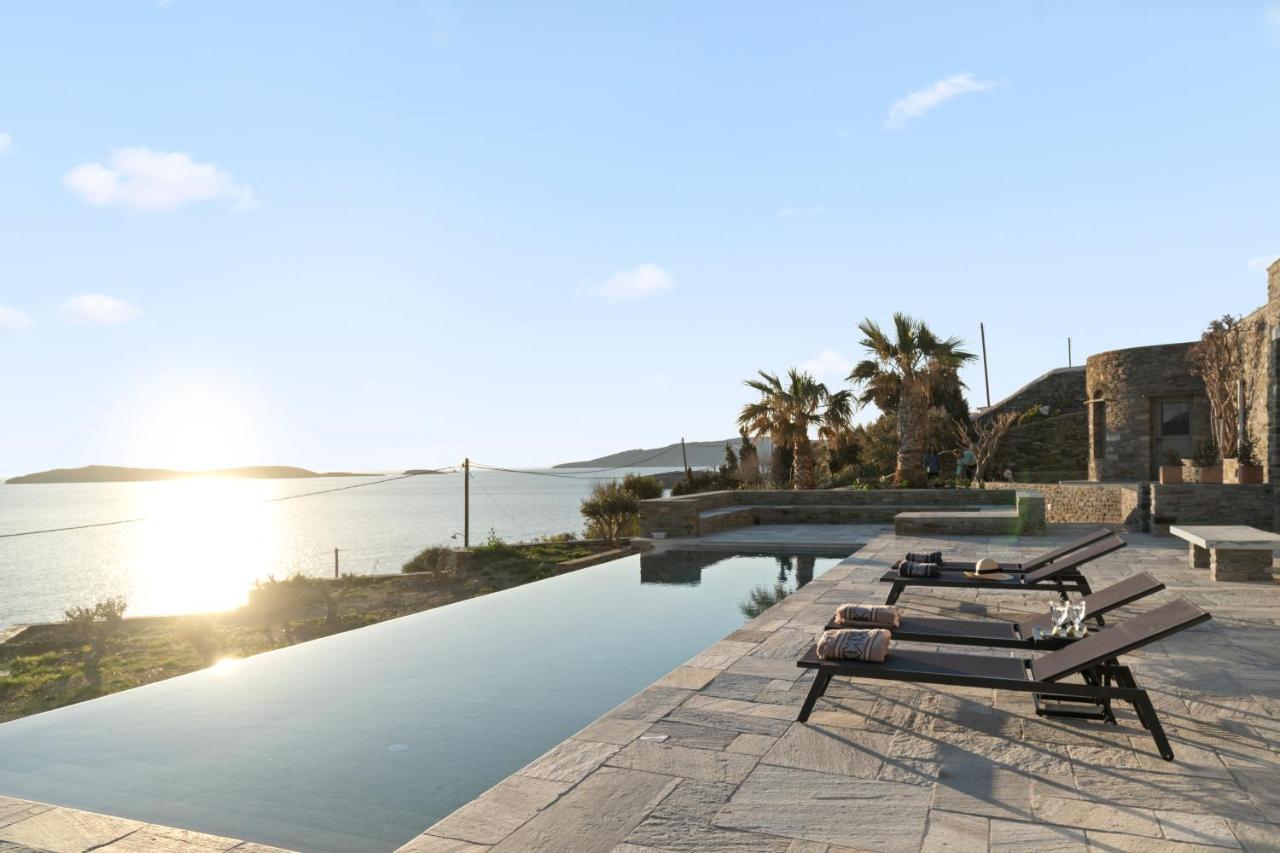 Holiday home Thalassa, Beachfront, Private Pool & Sunset Views By Explore Andros