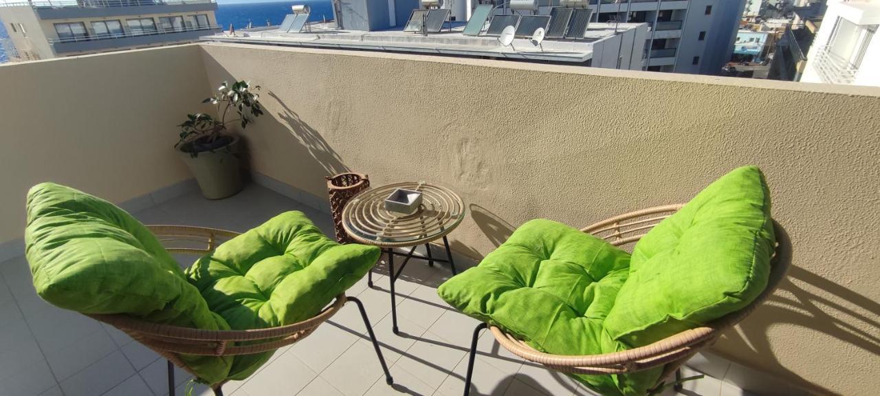 Apartment 2-luxury Jacuzzi White By The Sea