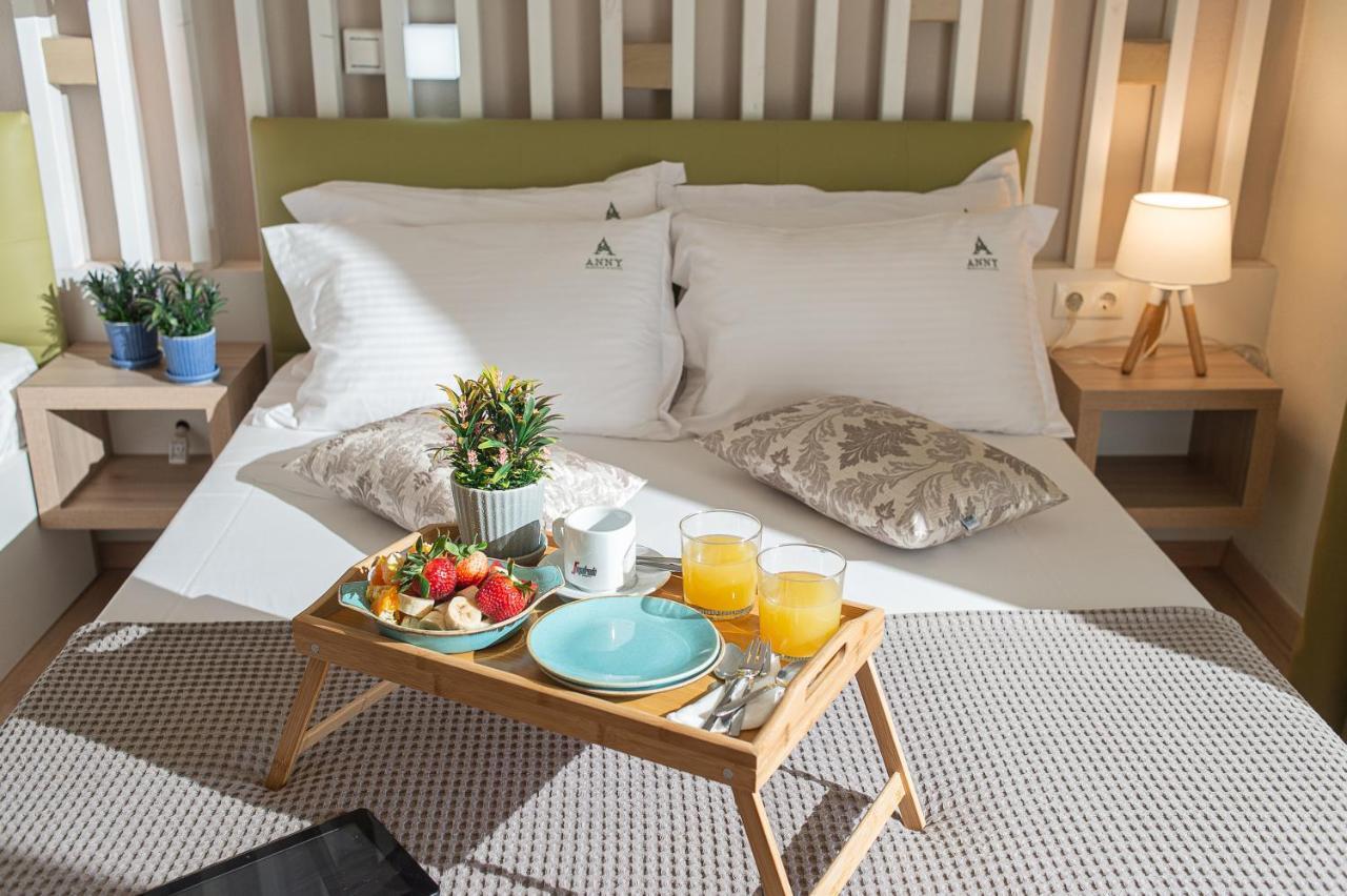 Anny Residences & 3*