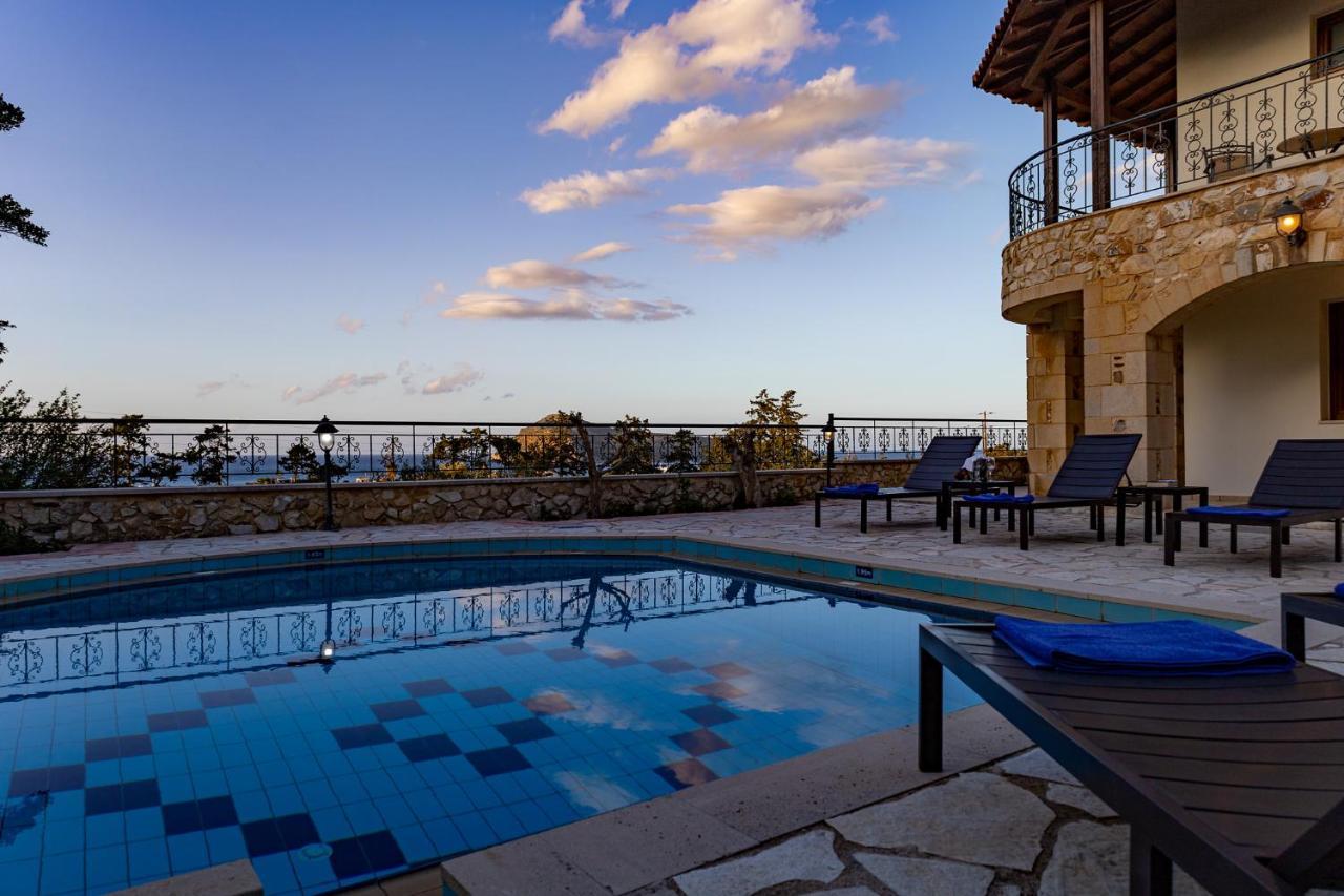 Villa Eleftheria Private Pool/garden/view/3bdrms/3.5bthrms Platanias (Crete)