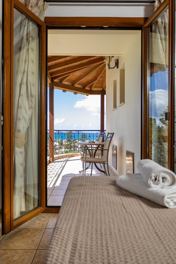 Eleftheria Private Pool/garden/view/3bdrms/3.5bthrms Villa *