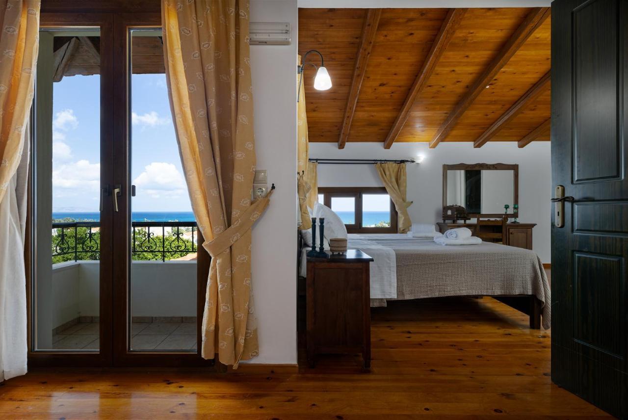Eleftheria Private Pool/garden/view/3bdrms/3.5bthrms Platanias (Crete)