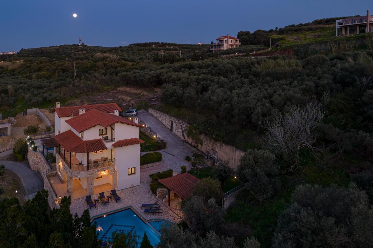 Eleftheria Private Pool/garden/view/3bdrms/3.5bthrms Villa Platanias (Crete)