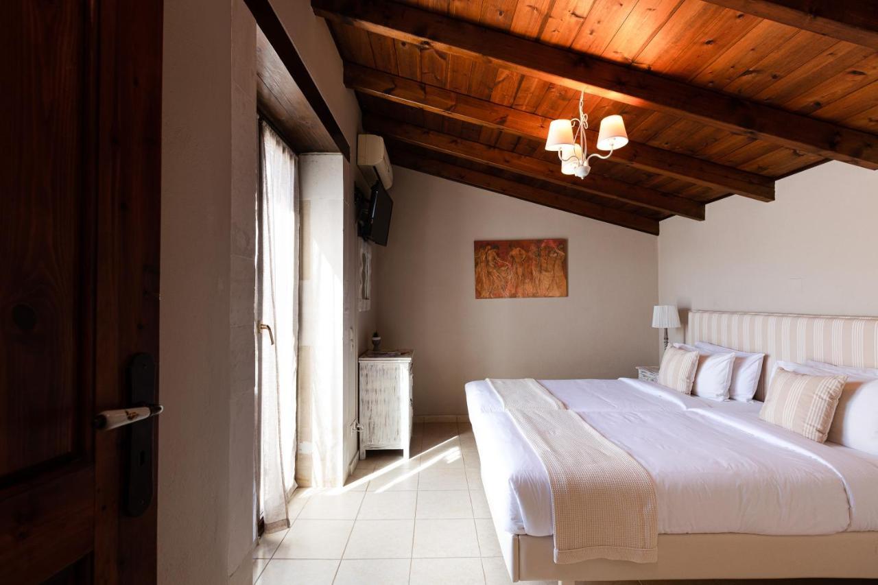 Sokaki Villas, Rustic Ambience Villa *