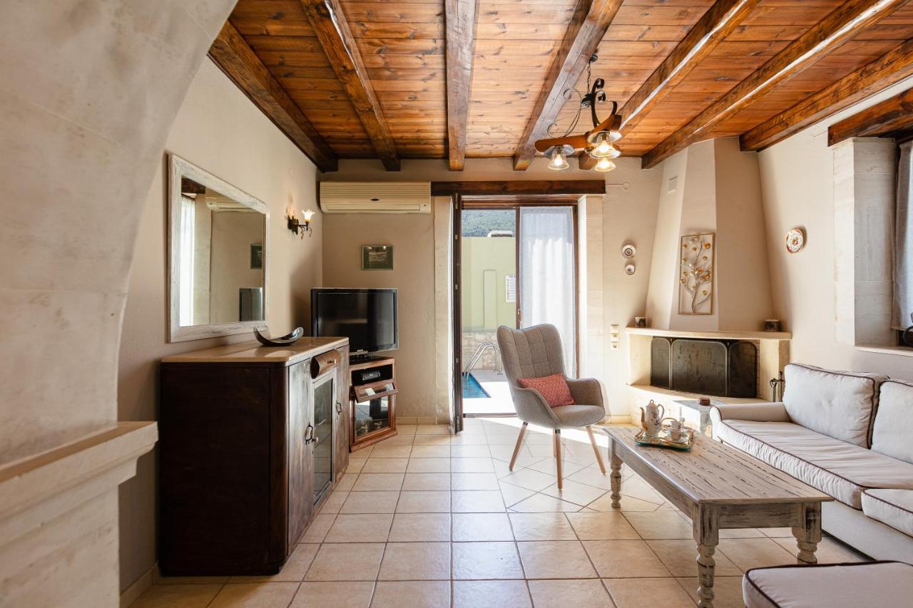 Villa Sokaki Villas, Rustic Ambience *