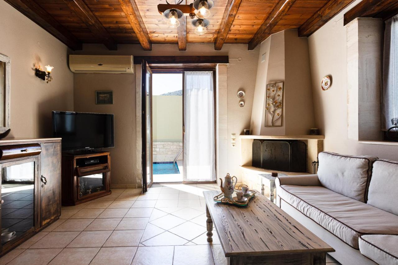 Sokaki Villas, Rustic Ambience *