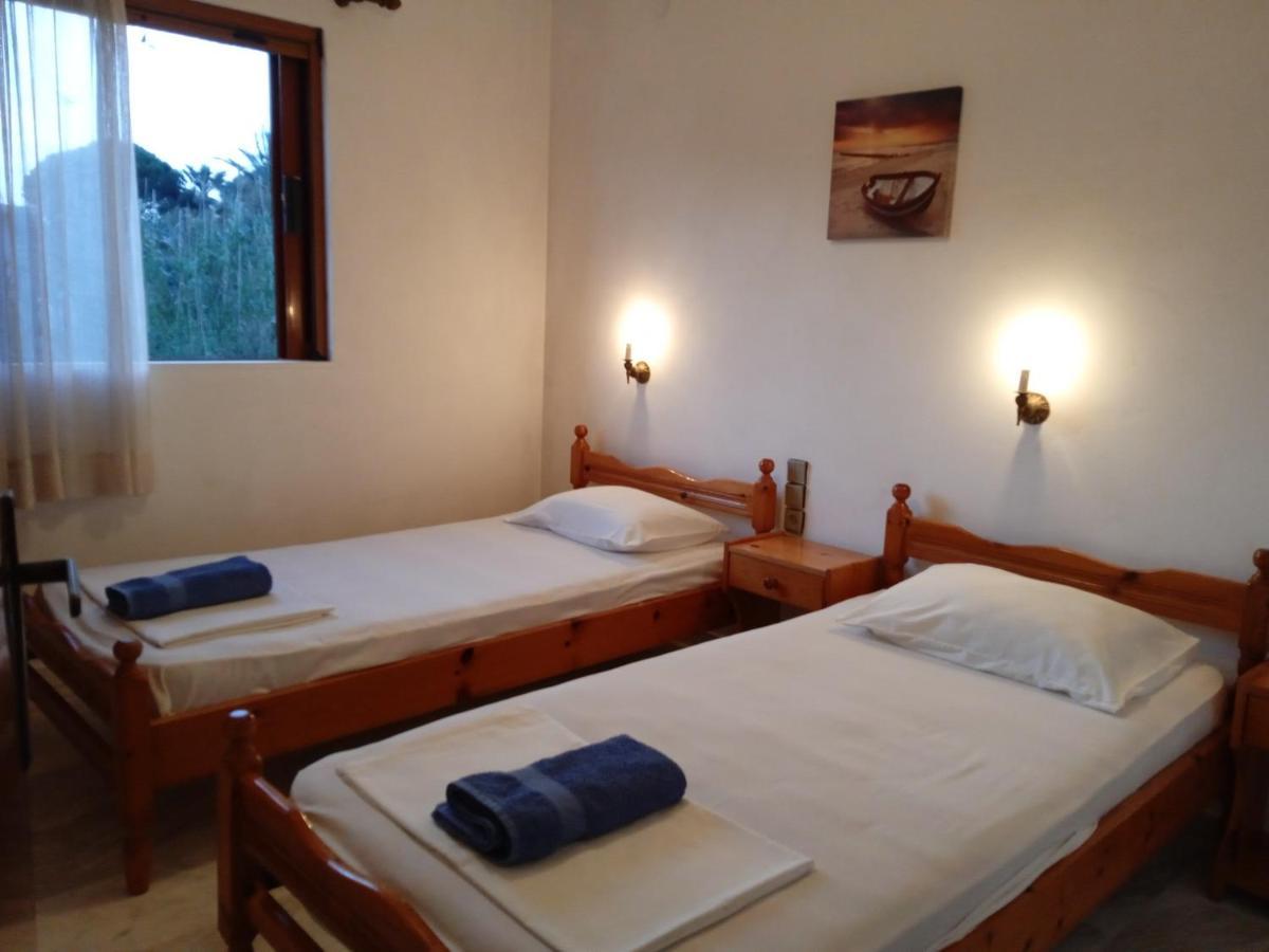 Renesis Apartment