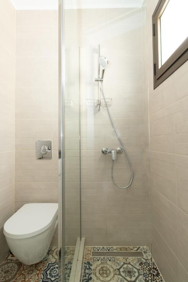 Villa Friday Mood By Diomedes Group *
