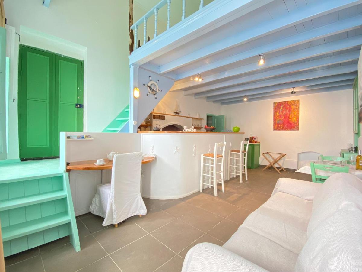 Apartment Seafront - Harbour View , Pitini 1