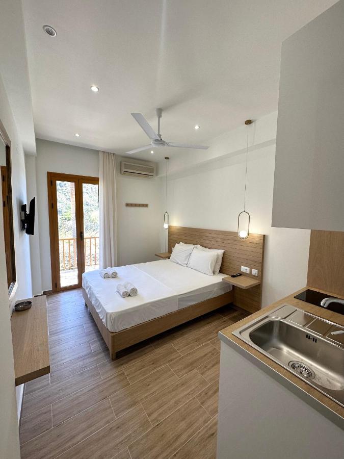 Guest house Lissos *