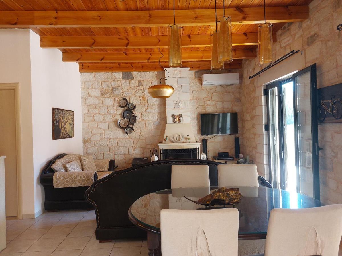 Villa Christy Stalos