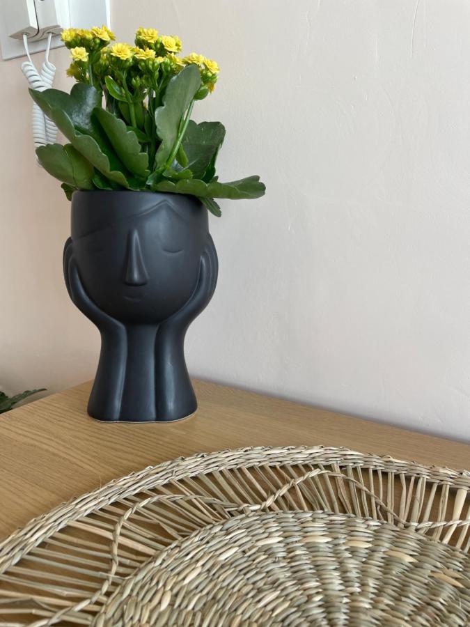 Cozy In Heart Near Metro Fix 100m Apartment