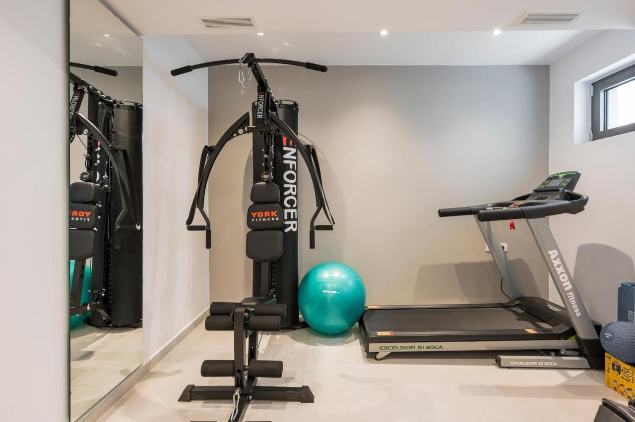 Imperium Luxury Villas-sauna, Jacuzzi, Heated Pool & Gym-chania Villa