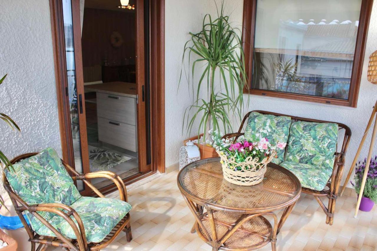 Suiteviewporos Apartment