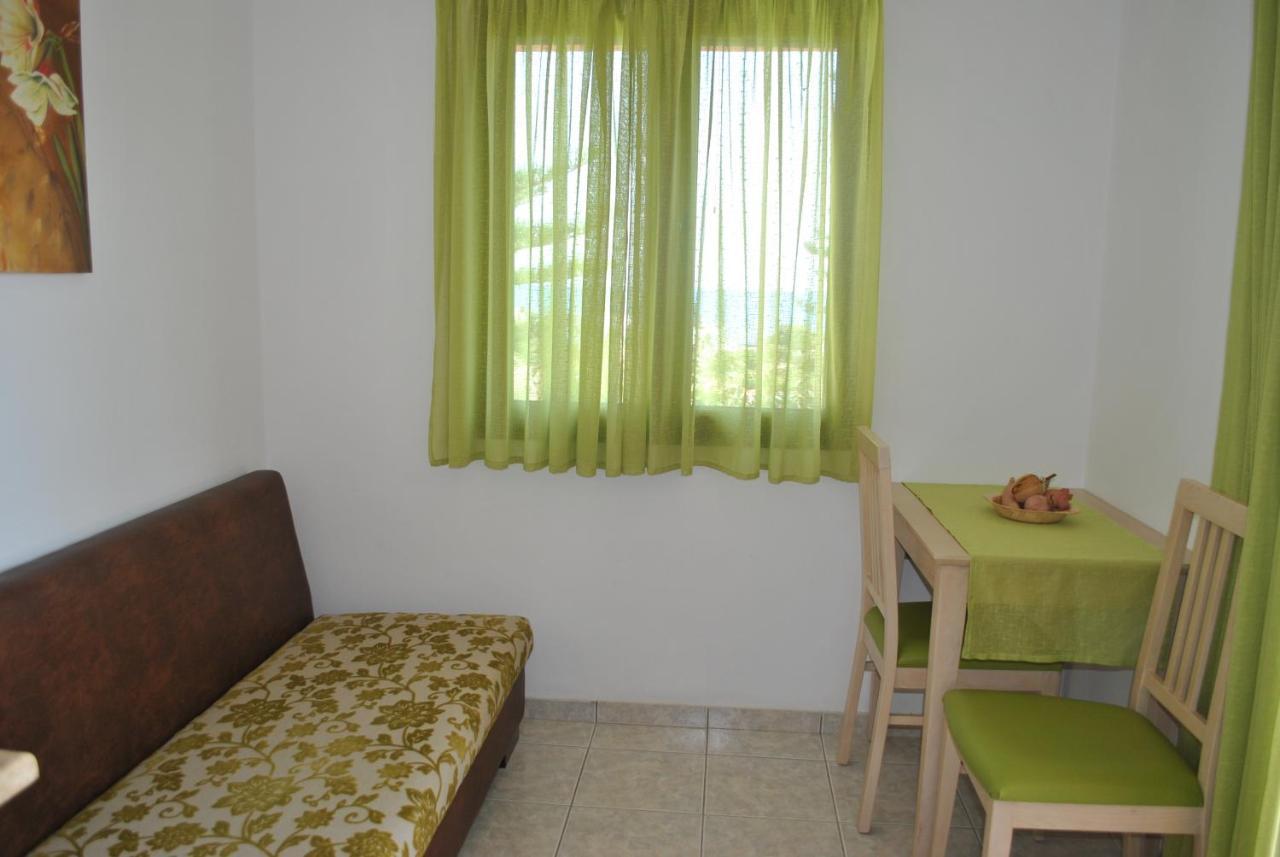Apartment Antigoni 'olive Room' *