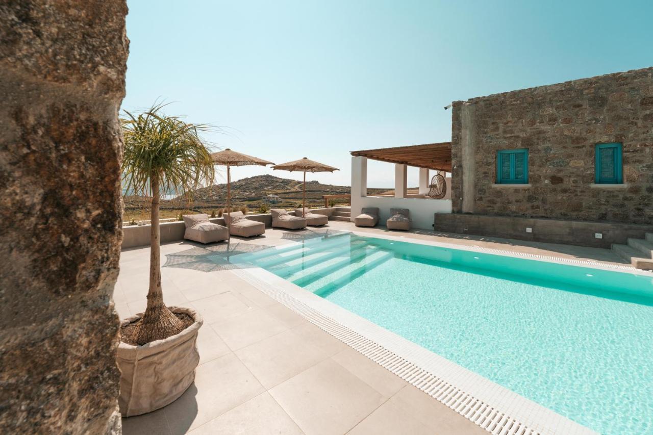 Anemela & Mykonos