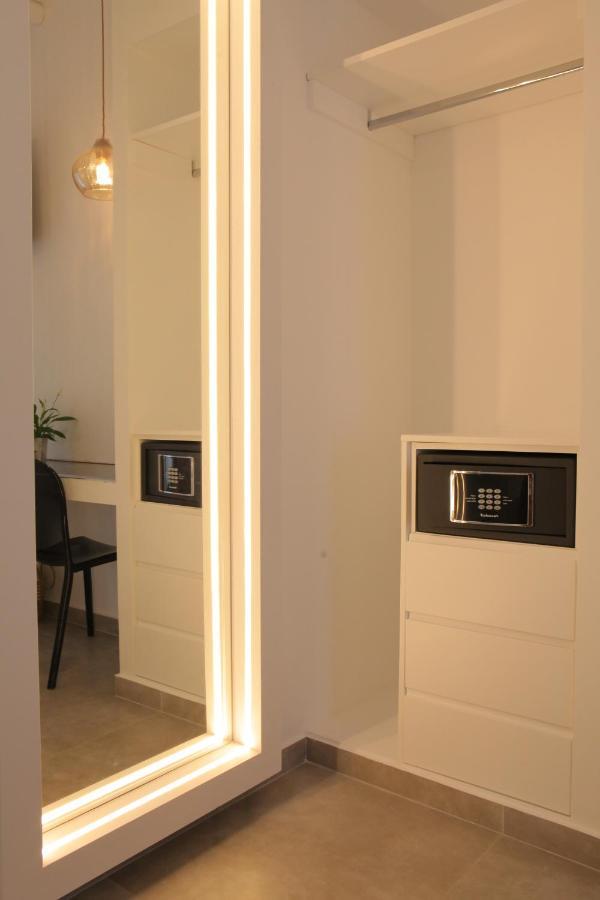 Nicolas Aparthotel 3*